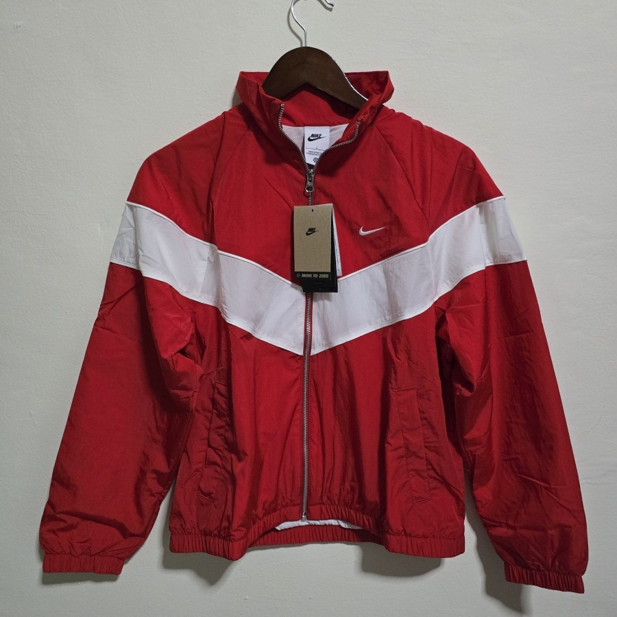 Jaket NIKE Windrunner Loose UV Full Zip Women Original 100% BNWT