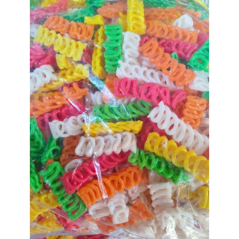 

kerupuk anyam warna warni