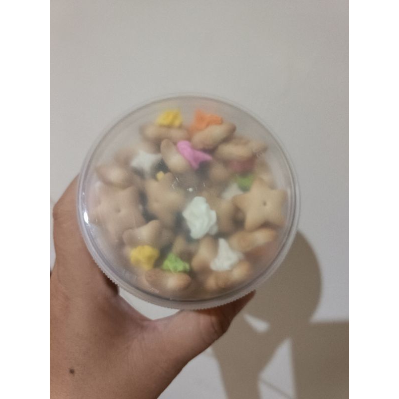 

Snack Bunga Gem Enak