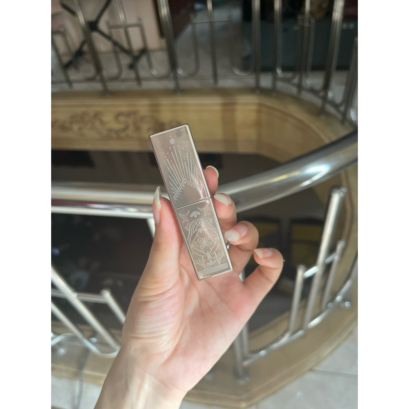 Make Over Lip Lacquer x Hian Tjen