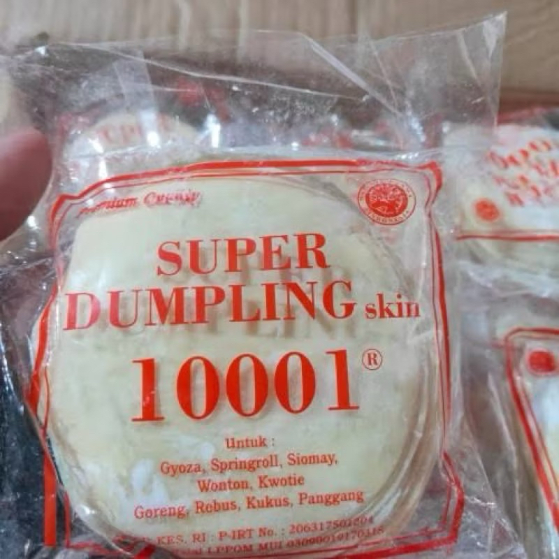 

Kulit pangsit AA spesial di rebus dan kulit pangsit AM goreng dan rebus