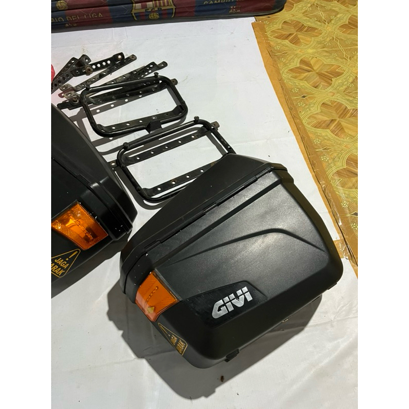 side box givi second