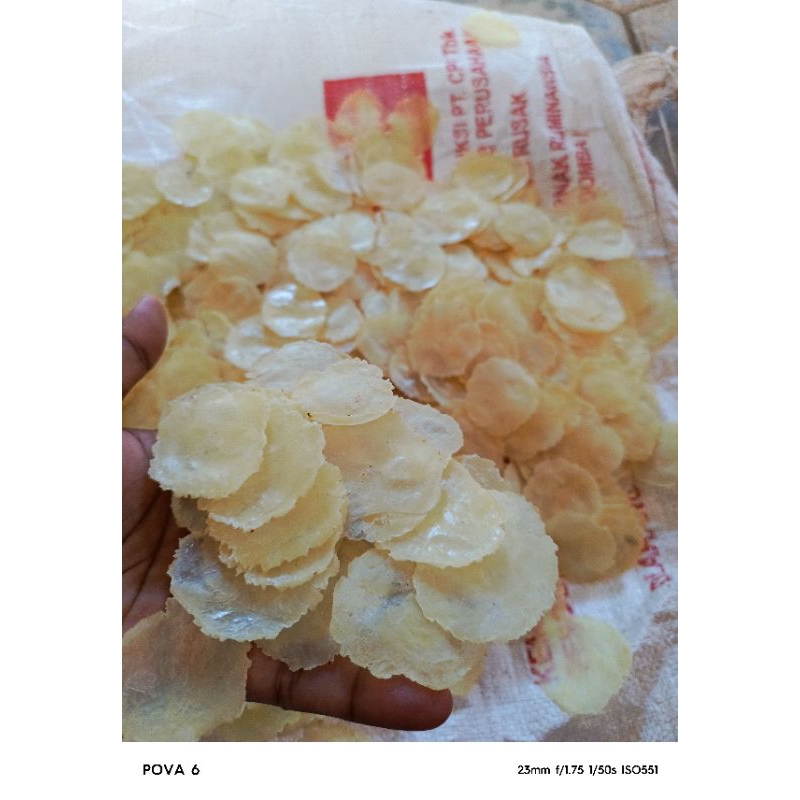 

kerupuk emping mlinjo kebumen