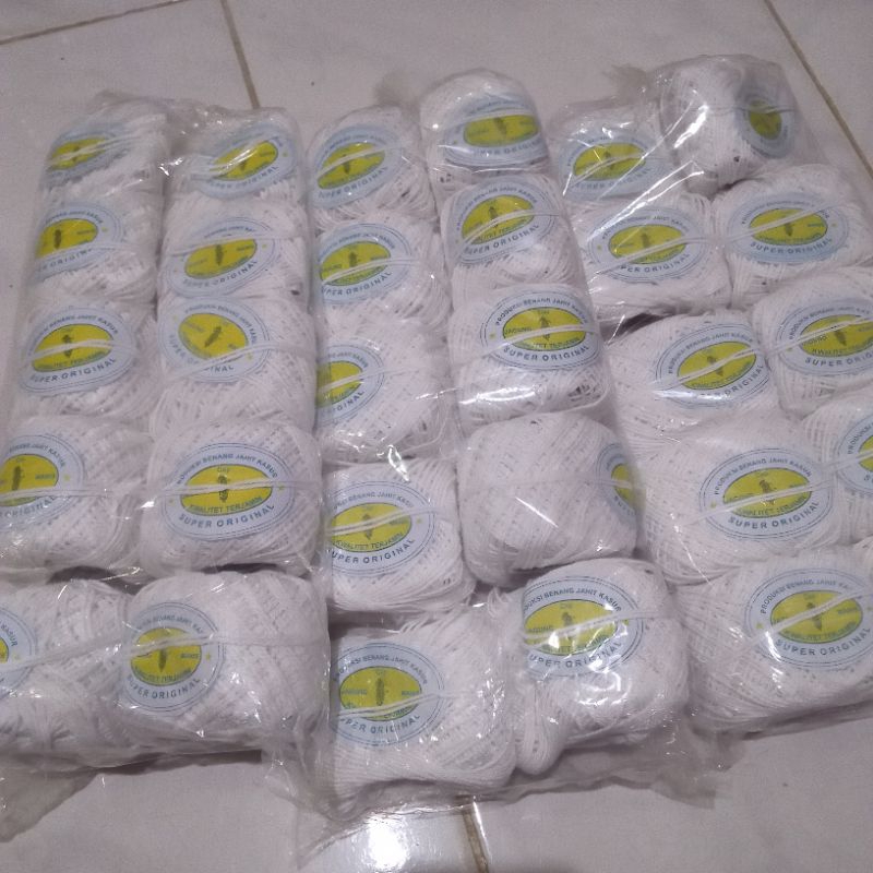 Benang kasur / Tali kasur / tali Bendera /Benang serbaguna