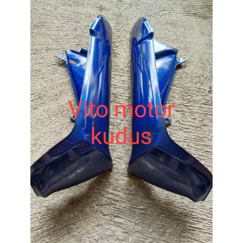 SAYAP LUAR DEK LUAR YAMAHA FORCE 1 (BIRU)