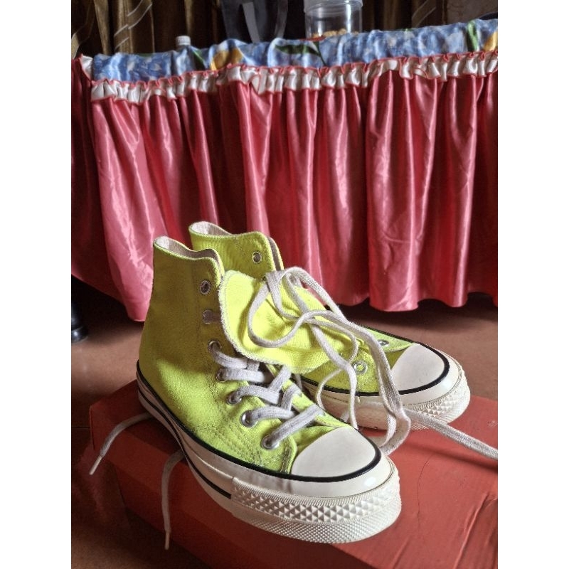 Sepatu Converse All Star Chuck 70 HI Lemon