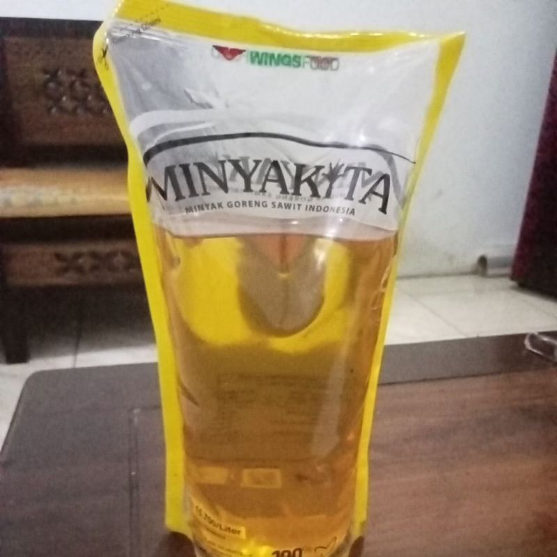 

minyak goreng kita 1 L