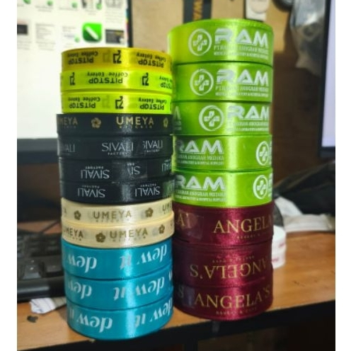 

RB free desain label pita kado custom desain 1 roll panjang 15meter