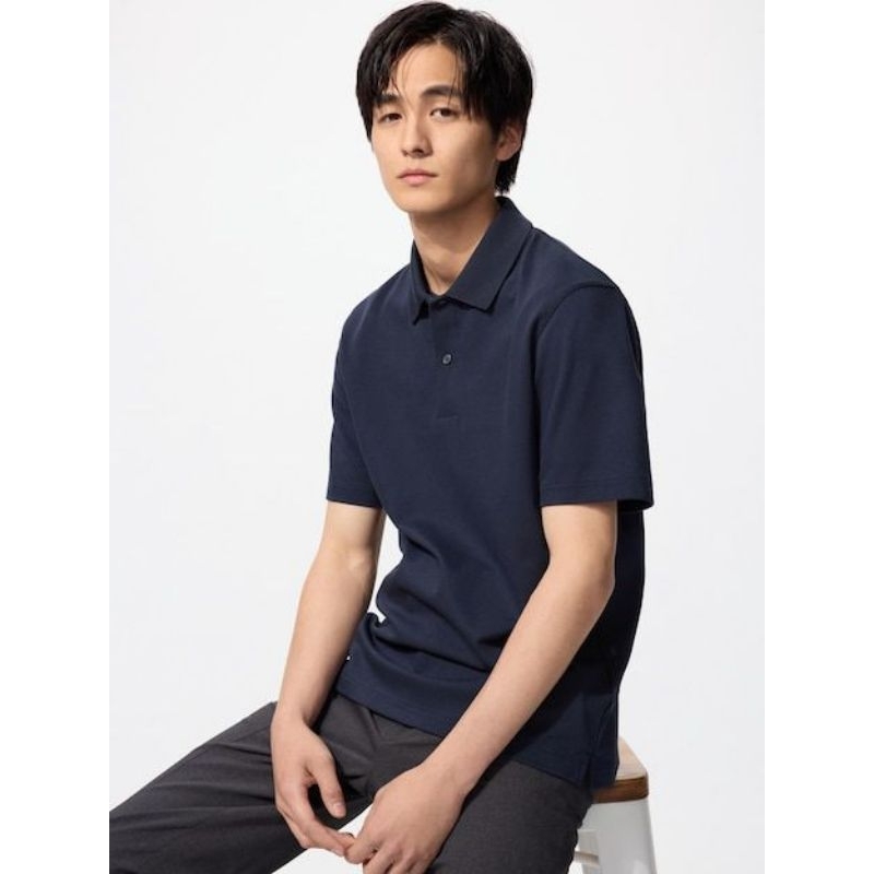 UNIQLO NAVY POLO T-SHIRT
