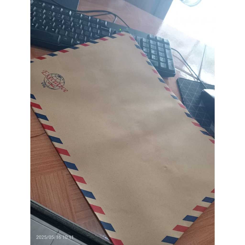 

Amplop Coklat Air Mail Tali 310 Folio Executive/Amplop Lamaran kerja Ecer