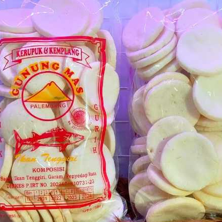 

Kerupuk Kancing Super Ikan Tenggiri Asli Palembang 250g – Renyah & Gurih Tanpa MSG