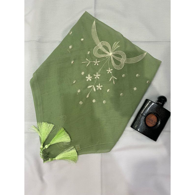 Hijab Segi Empat Paris Pita Tasel // Kerudung Segi Empat Pita Tasel