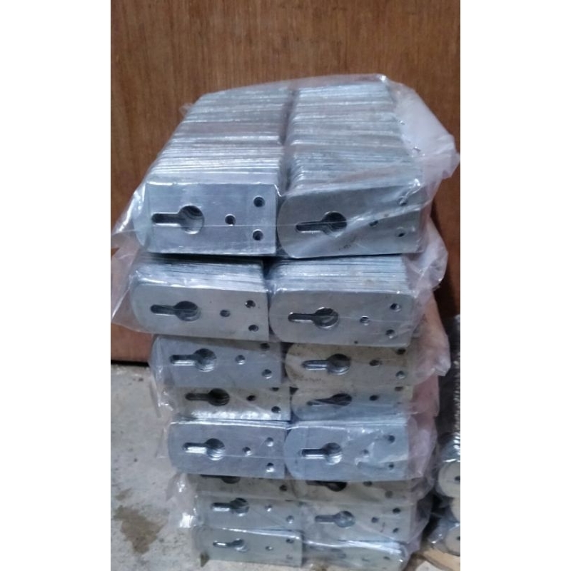 

Gantungan papan tulis besar 500pcs
