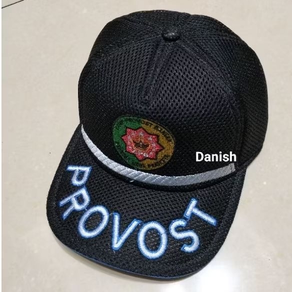 TOPI PROVOST BANSER