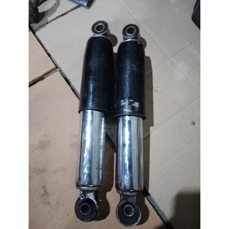 SHOCK BELAKANG V75 V80