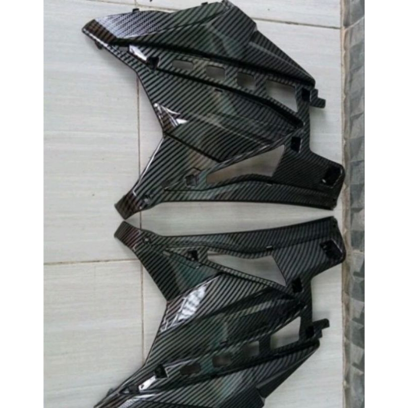 SAMBUNGAN BODY SAMPING BEAT ESP DELUXE CARBON CLUP WTP