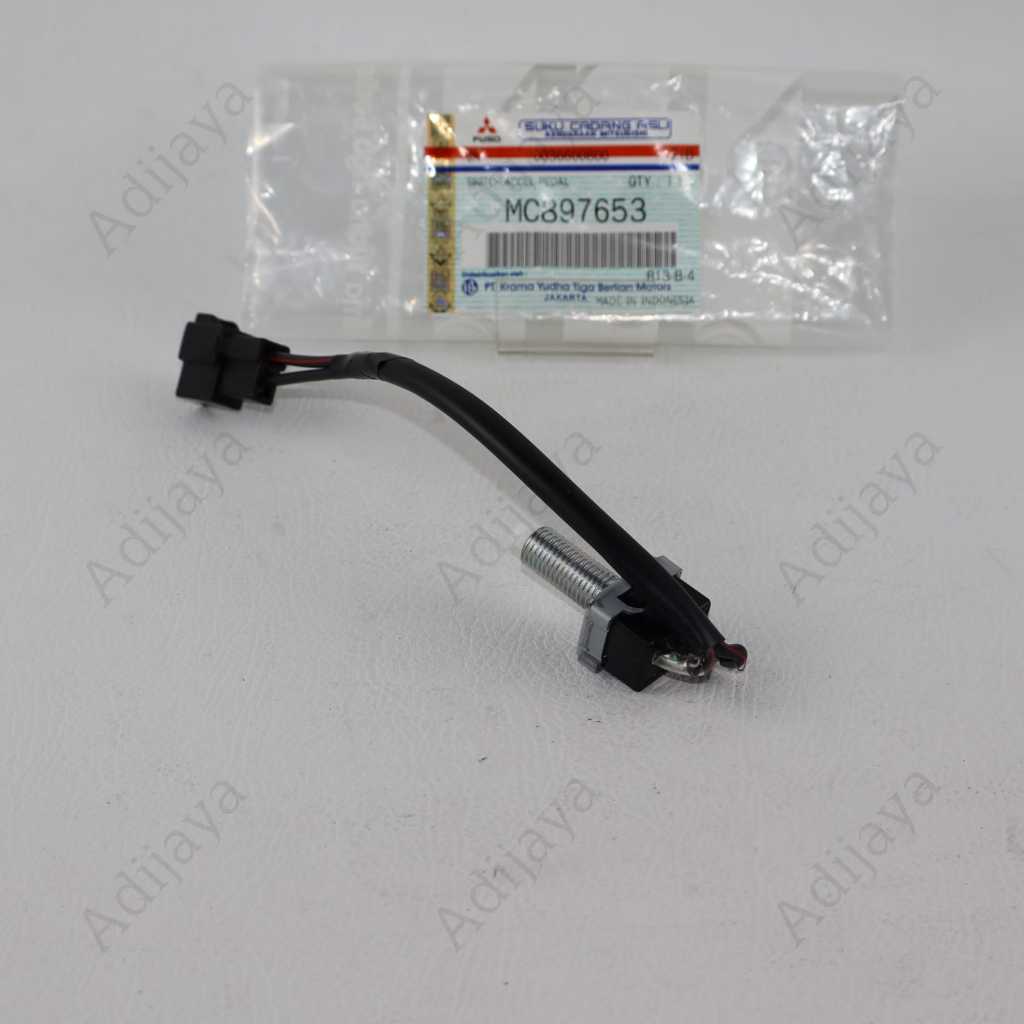 KTB Switch Brake yang di Pedal Gas Mobil Mitsubishi Canter