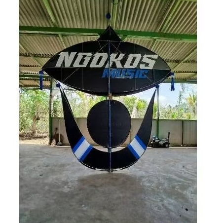 Layangan Bulanan Malang