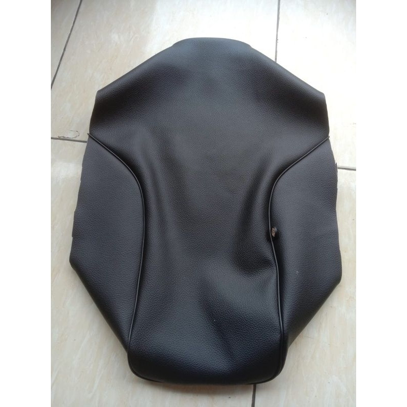 sarung jok cb mbtech original /kulit jok CB125SE mbtech dan amplaz