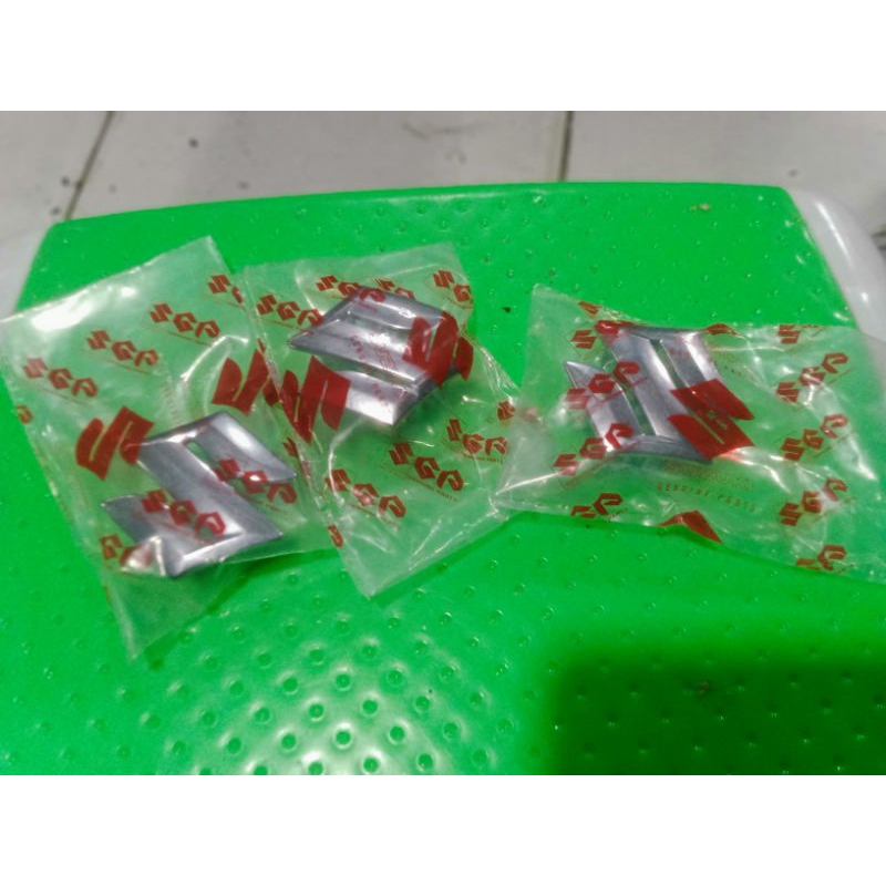 logo stir Suzuki Ertiga GX XL 7suzukijimy Suzuki Ertiga