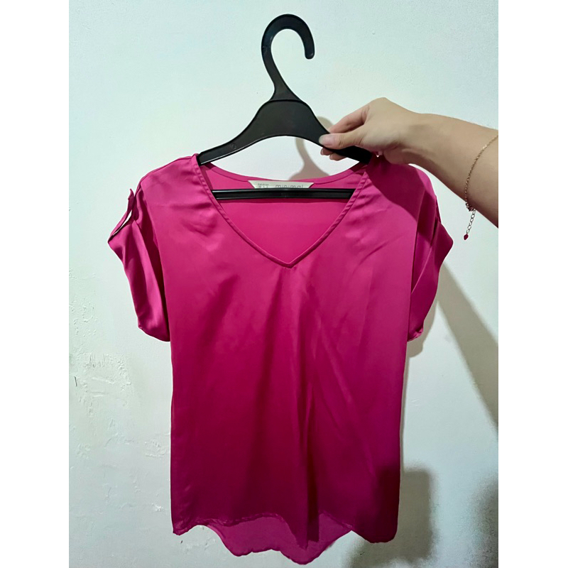 Preloved (Minimal) Blouse Fuschia Atasan Wanita