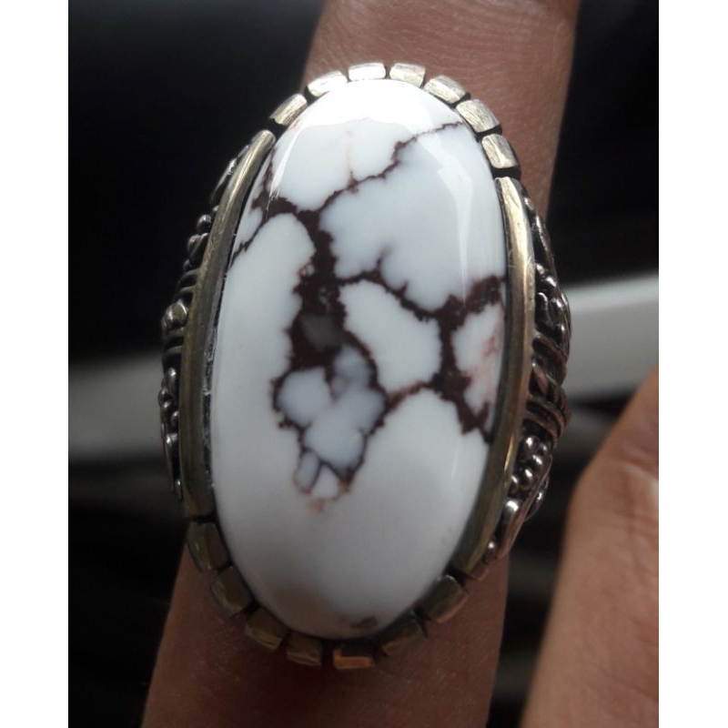 natural pirus putih urat merah