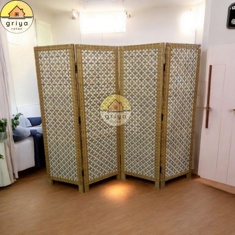 Pembatas Sketsel Ruangan Rotan Sintetis 4 Pintu