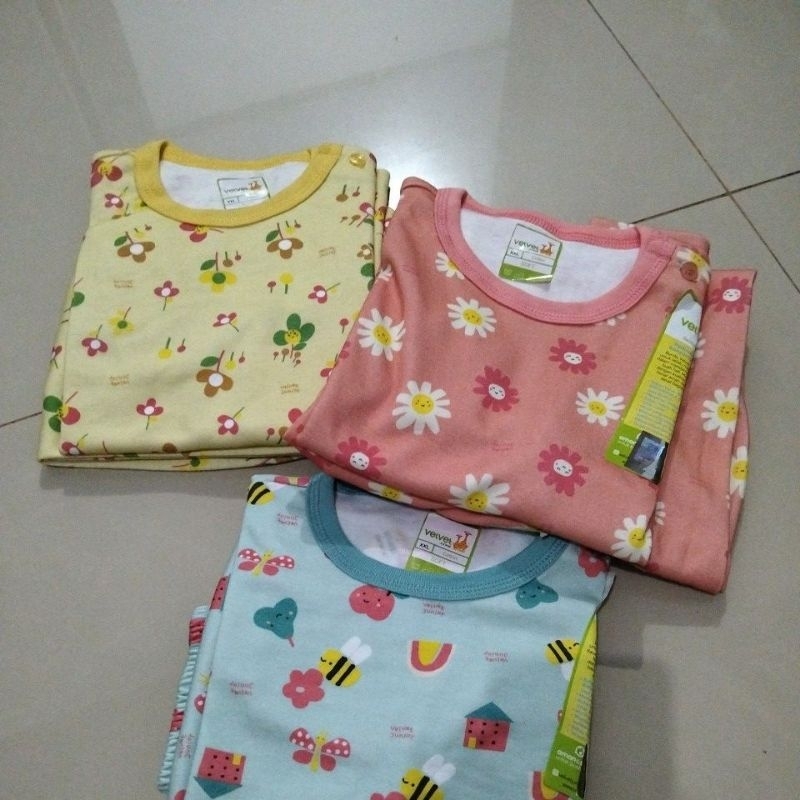Setelan Velvet junior