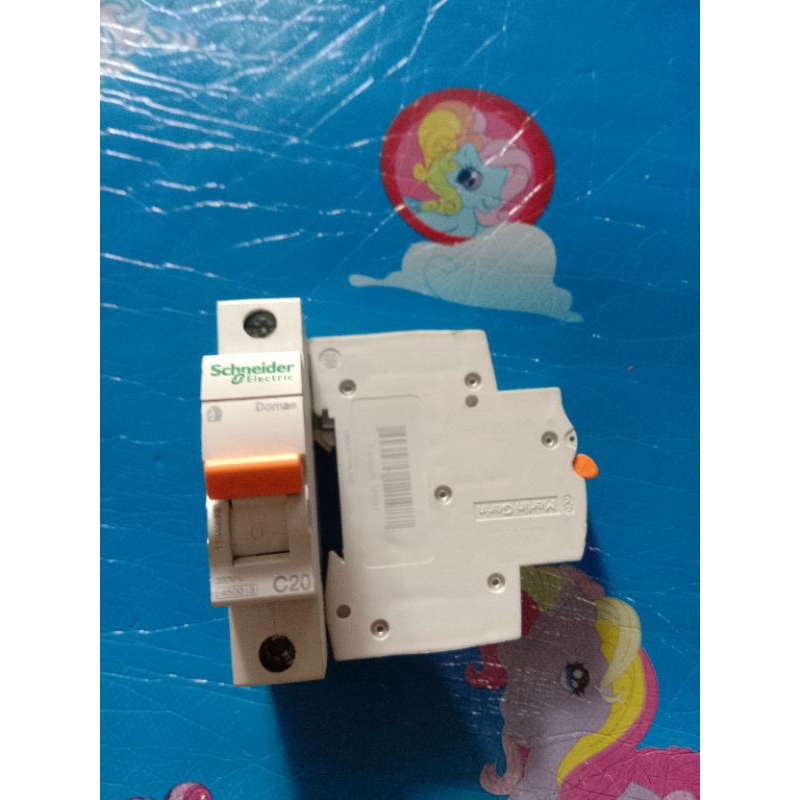 MCB Schneider 20A