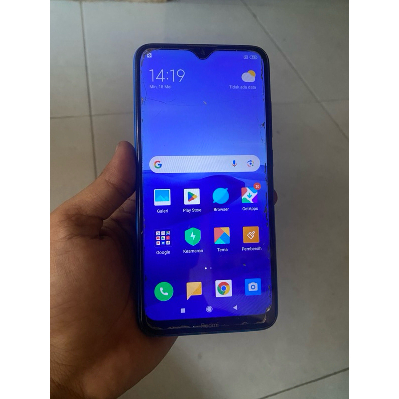 redmi 8a pro minus realme 3 matot