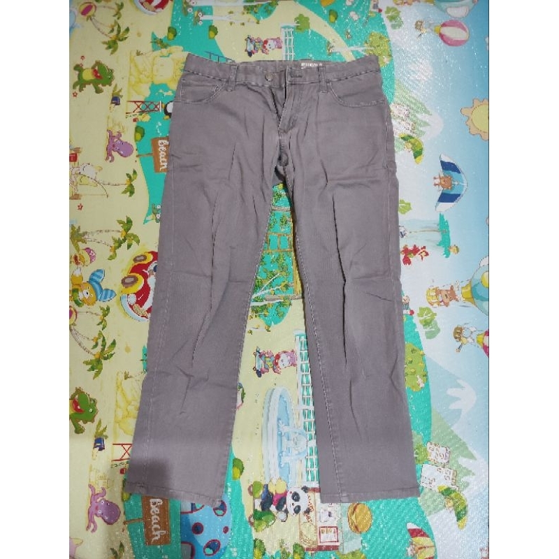 Celana Jeans Uniqlo size 30 warna Abu Abu