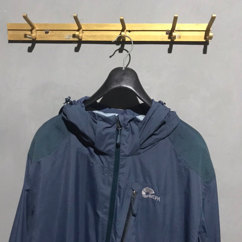 JAKET OUTDOOR NEPA ORI THRIFT