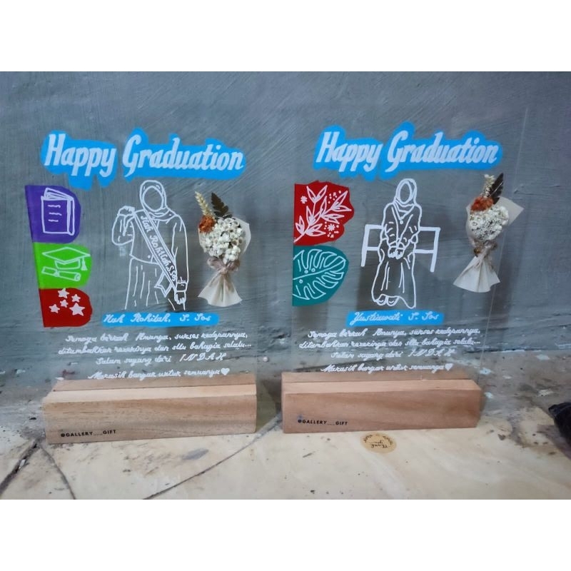 

Kado unik|| Hadiah unik|| acrylic custom Non Led