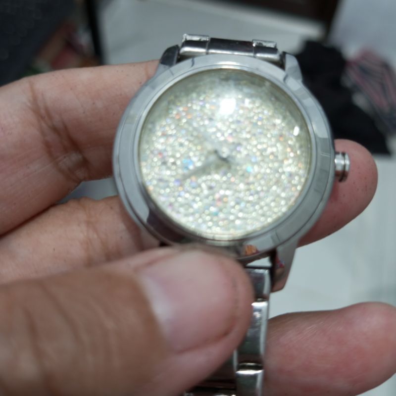 JAM TANGAN DKNY ORI lingk. 18cm WARNA SILVER JUAL APA ADANYA