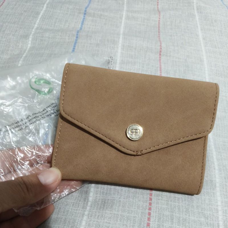 dompet kulit parfois
