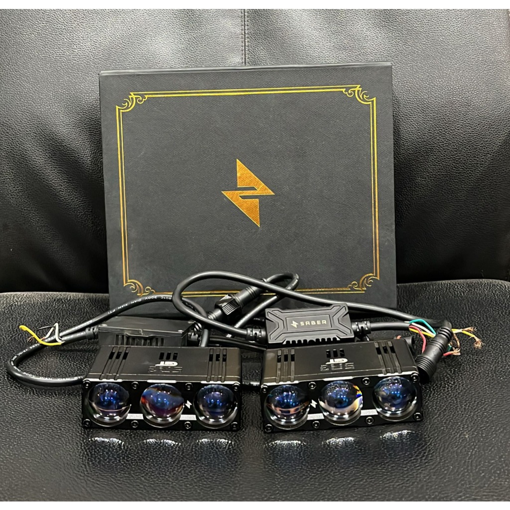 Mini Projie SABER SR3 GT Triple Lens Blue Lens SABER SR3 VERSI 3 / SR3 V3 GT BLUE LENS LASER LED / M