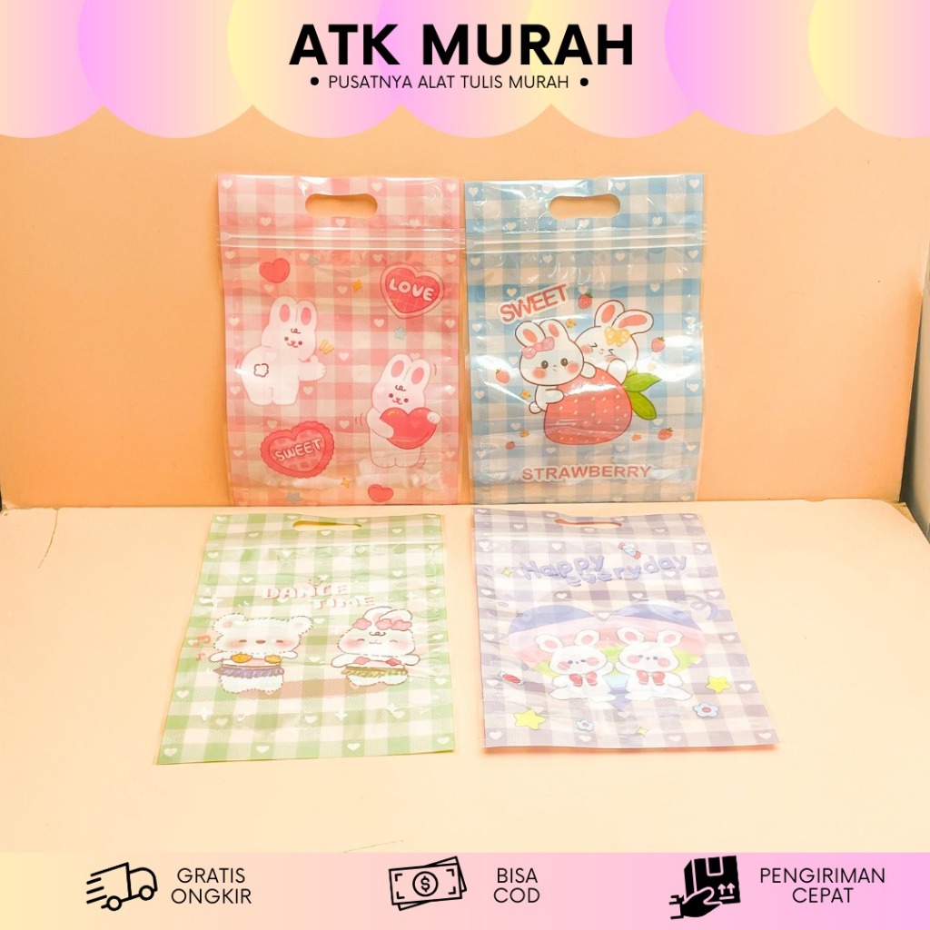 

ZIPPER POUCH PANJANG KELINCI PUTIH KOTAK-KOTAK KP-1875 LUCU IMUT KADO UNIK SOUVERNIR NIKAHAN ULANG TAHUN HAJATAN