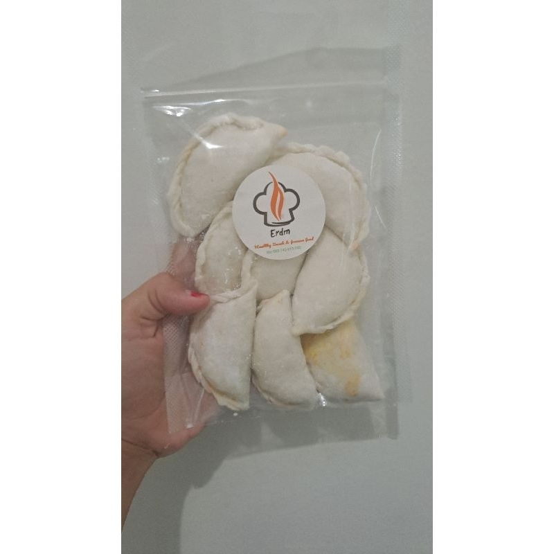 

Cireng Original Isi Ayam suwir (1pack isi 8 cireng)