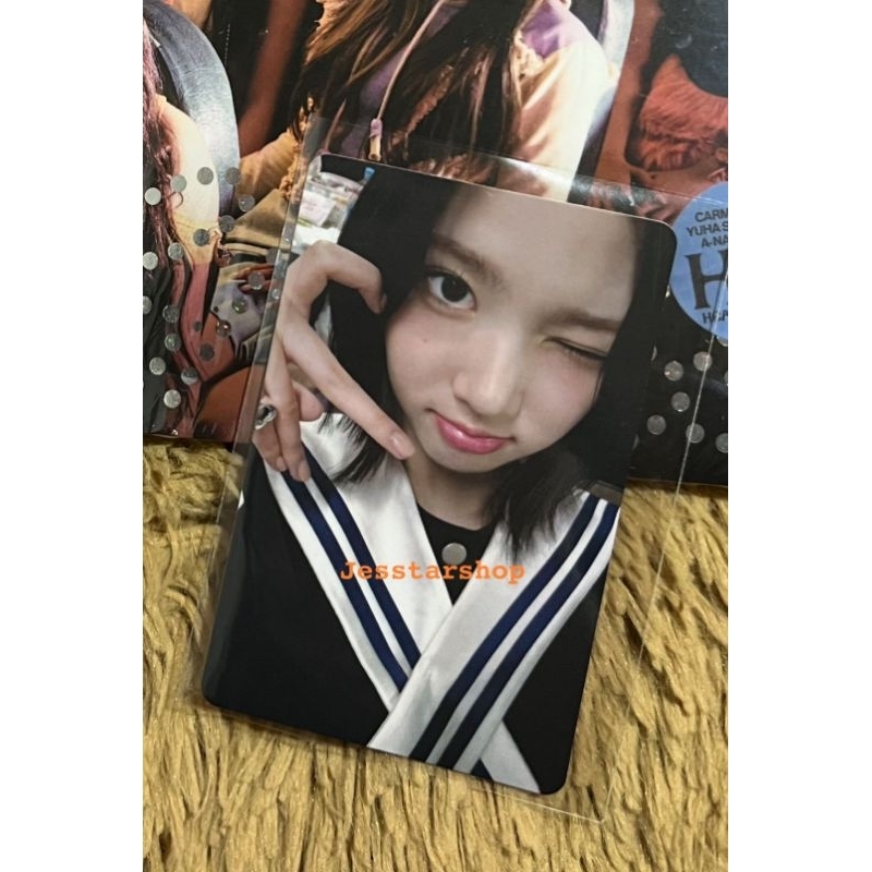 PHOTOCARD OFFICIAL JIWOO HEARTS2HEARTS FANSIGN JAKARTA POB