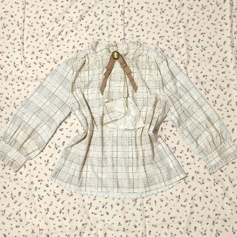coquette, cottagore core, fairycore, dollette, kawaii, female fatale, y2k, retro, vintage, grunge, g