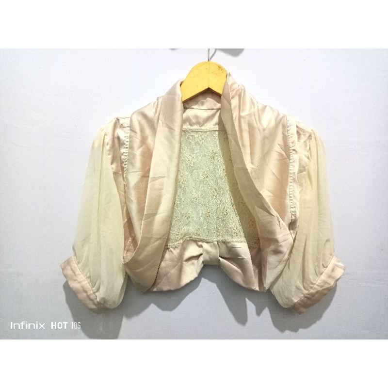 Outer Crop A.r.w