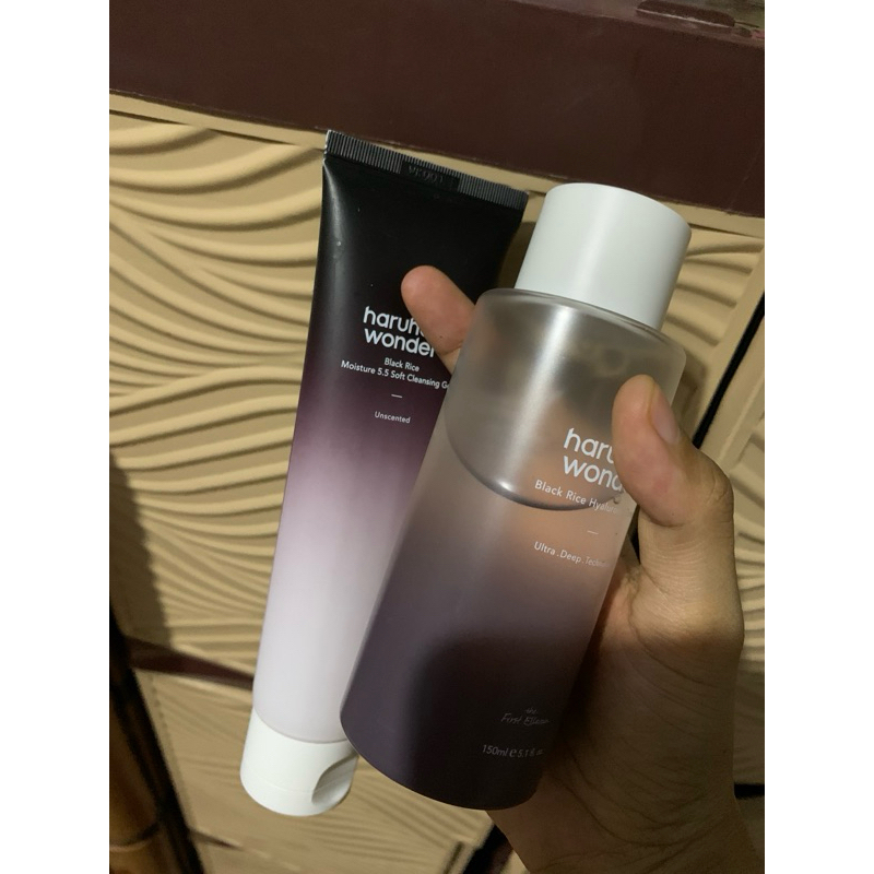 haru haru wonder Face wash + toner preloved