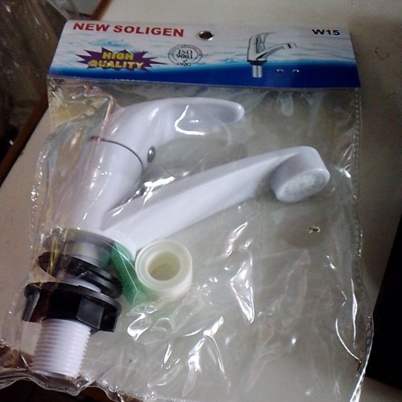 Kran Wastafel PVC Soligen