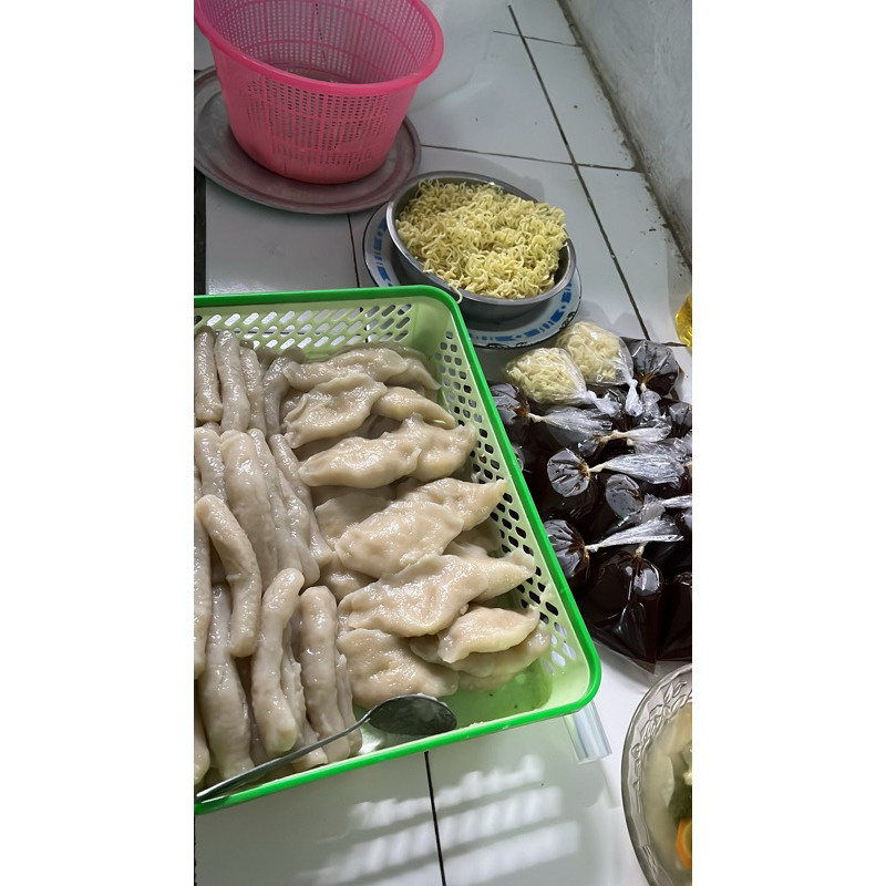 

PEMPEK FROZEN
