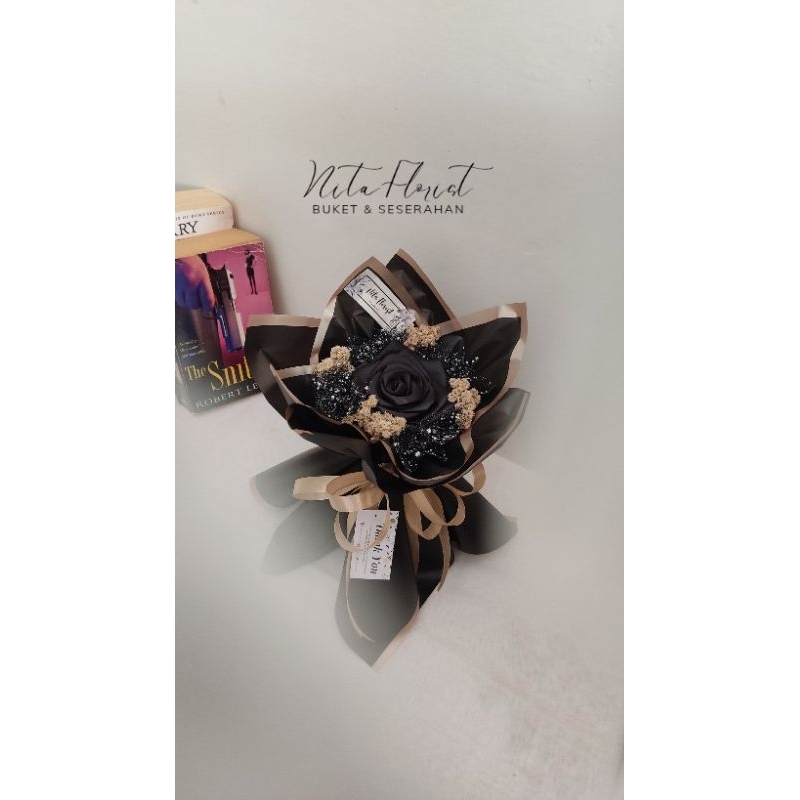 

Mini Round Buket/Single Rose/Pita Satin