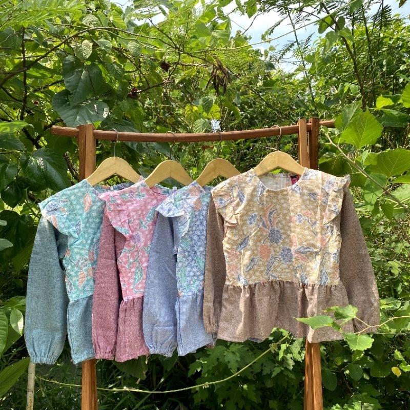 Banara Blus Batik Anak Lenata Lengan Panjang Motif Bunga Mix Madinah Bahan Katun Adem Cocok Untuk An