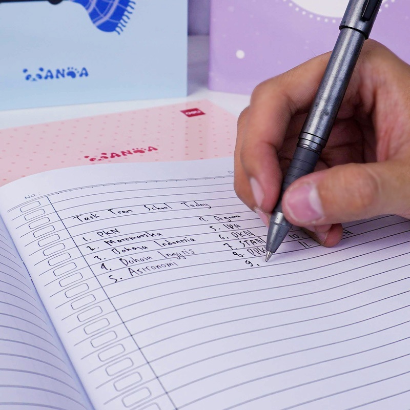 

[Whispers] Deli Writing Book 1 PACK (10 PCS) / Notebook / Buku Tulis Sekolah 1 A5/B5 38/42 Lembar