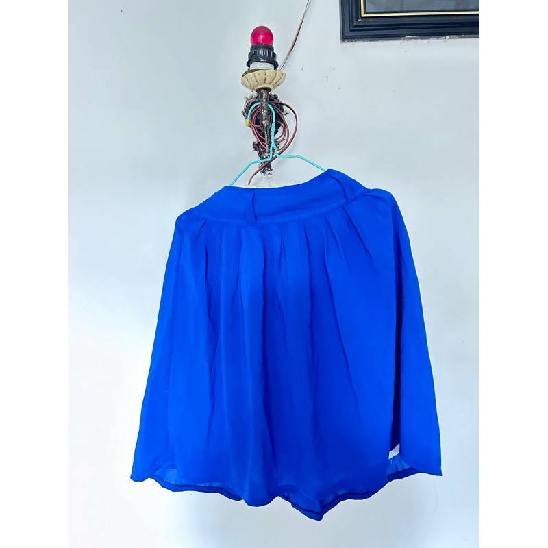 rok pendek biru dongker preloved
