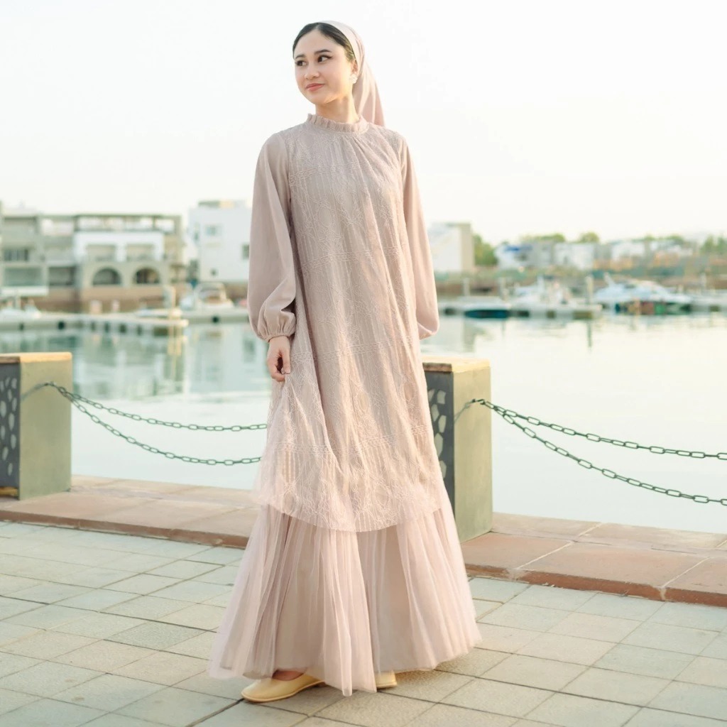 Syahira Dress Brukat Chantily Kondangan Baju Wisuda Lamaran Seragam bridesmaid Keluarga Gamis Pesta