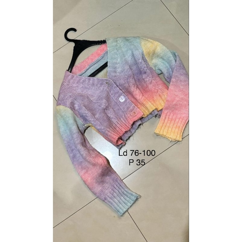 preloved jisoo rainbow cardigan crop